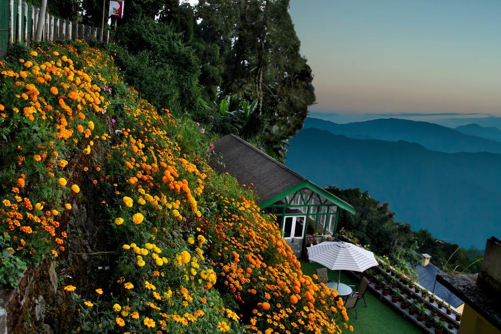 Central Gleneagles Heritage Resort Former Bungalow Of Ex-Tata Chairman Russi Mody The Mall Road Darjeeling Darjeeling  Exteriör bild